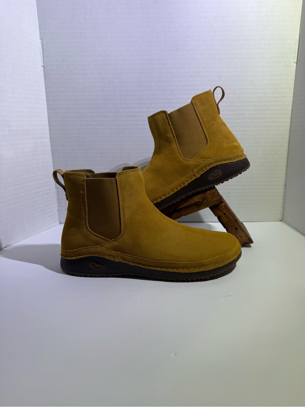 Chaco Paonia Chelsea Boots Women Size 10 Caramel Brown Suede New No Box